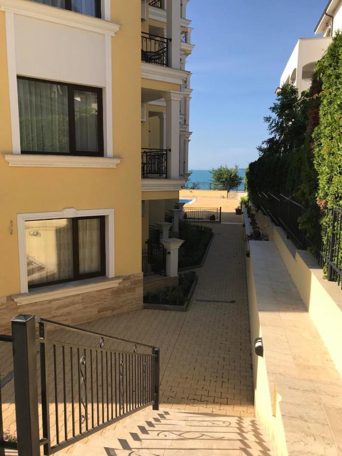 Horizon Katrina Apartments - Sea Line & Beach Access スヴェティ・ヴラス エクステリア 写真
