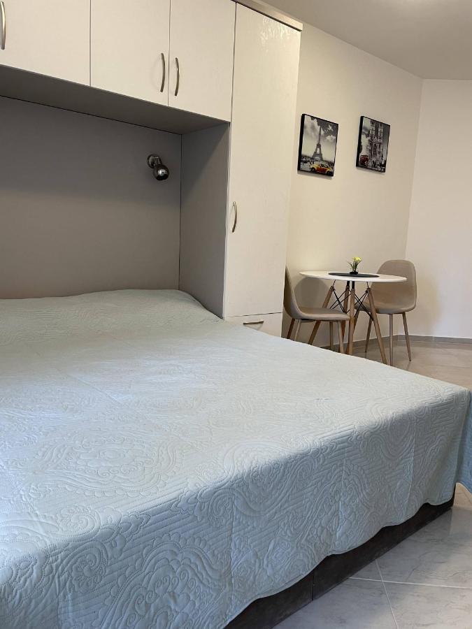 Horizon Katrina Apartments - Sea Line & Beach Access スヴェティ・ヴラス エクステリア 写真